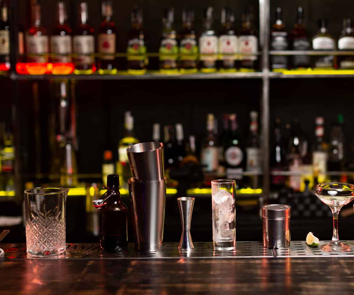 bar
